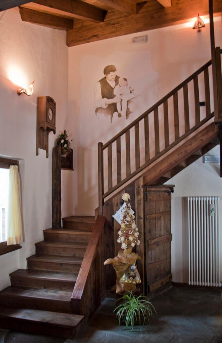 Hotel Meuble Lo Miete Viei Champoluc Zewnętrze zdjęcie